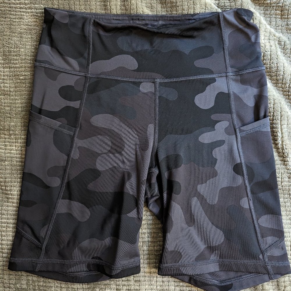 Gap Camo Bike Shorts